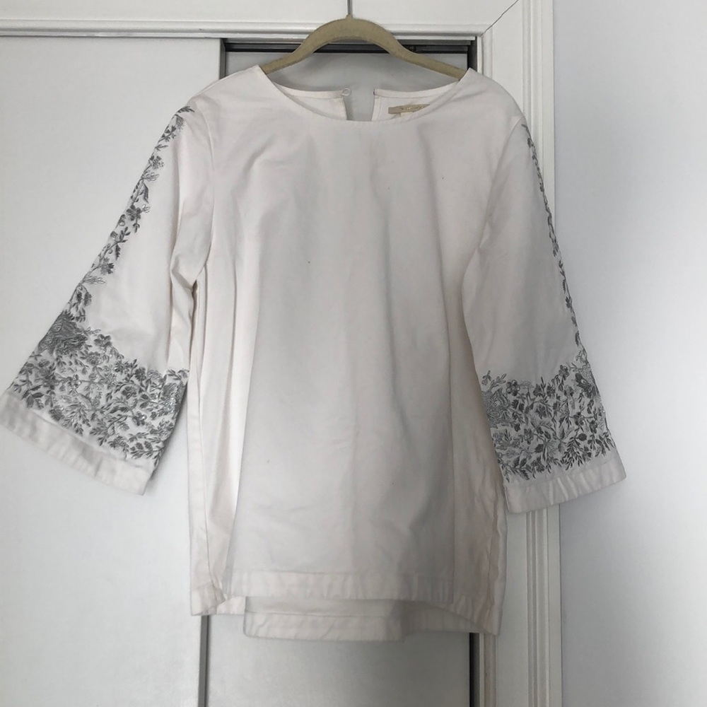 NE QUITTEZ PAS Embroidered Top